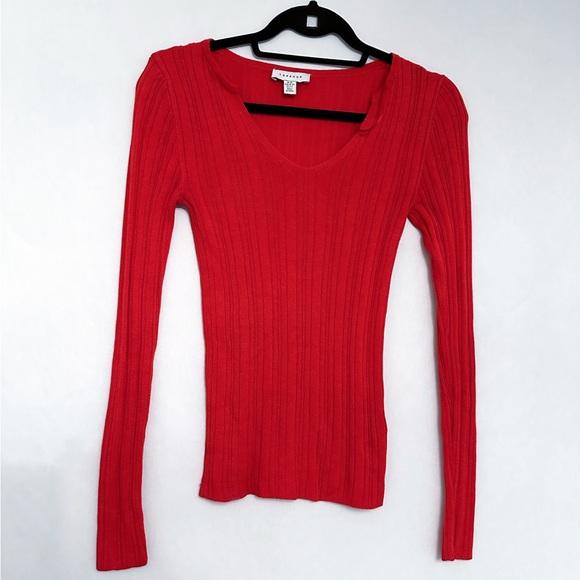 Topshop Red Ribbed Long Sleeve Knit Top Slim Fit V-Neck Shirt Womens Size 0-2 - Picture 3 of 10